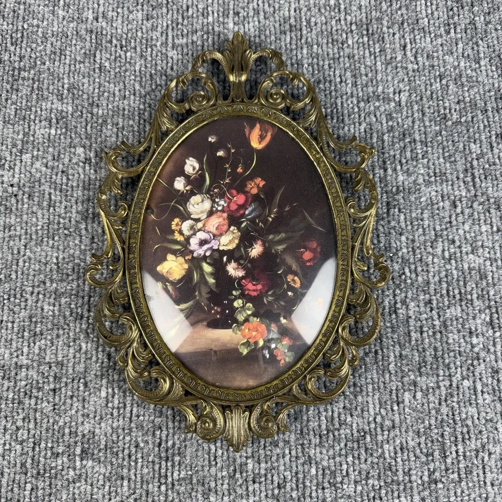 Vintage Italian Floral Oval Wall Print‎ Metal Bubble Frame Italy Small Decor